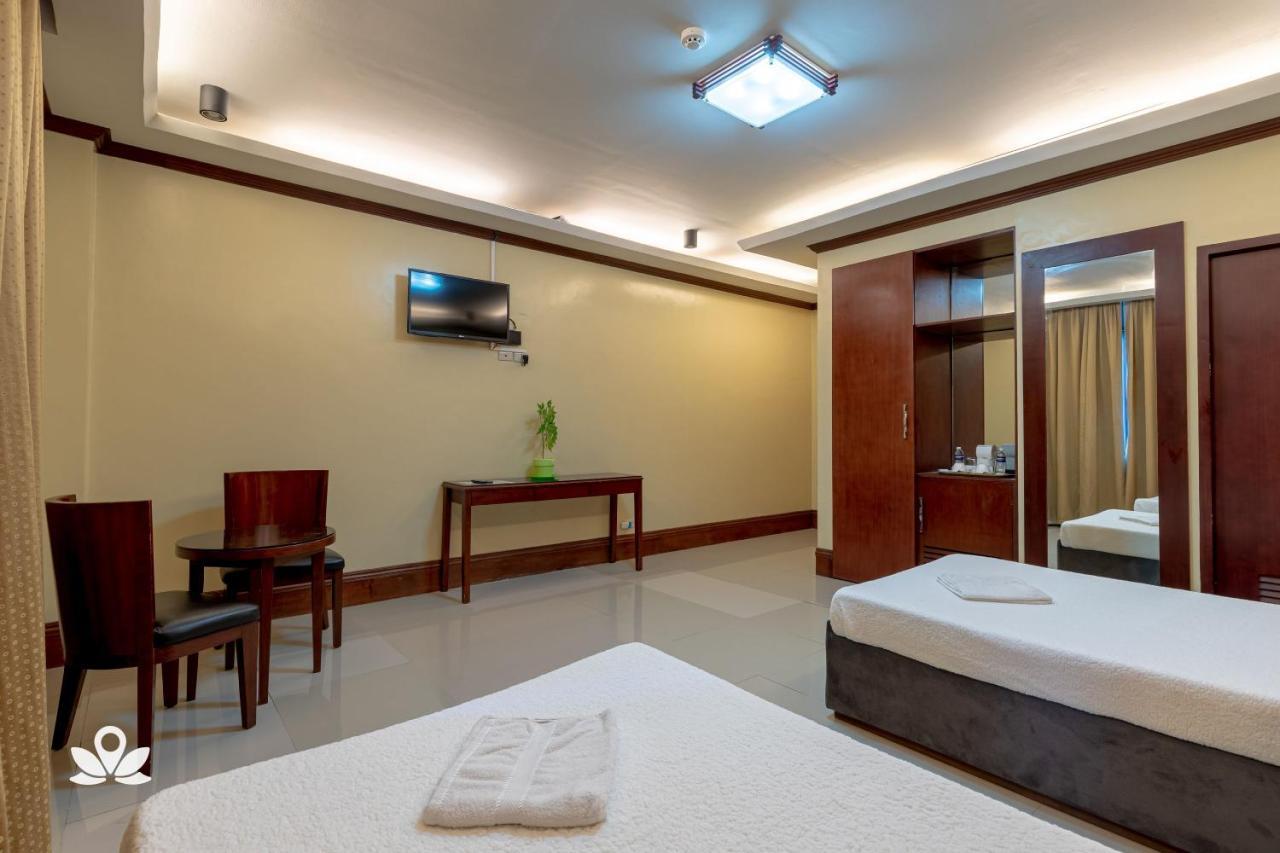 Zen Rooms Rosario Resort Batangas Exterior photo